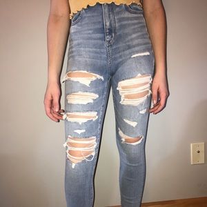American Eagle Super High Wasted Jeans